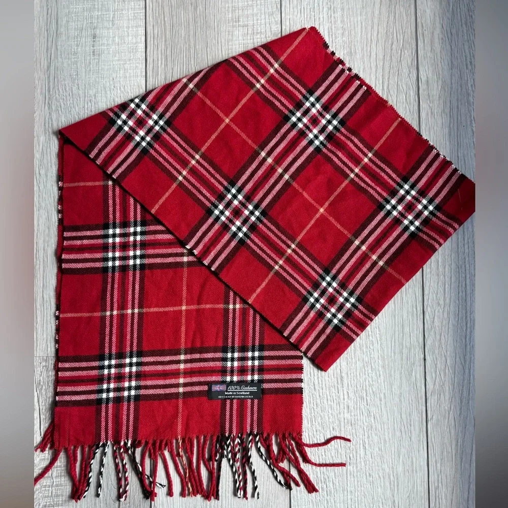 Cashmere 100% Classic Red Tartan Men's women’s Scarf made in Scotland - Picture 1 of 6